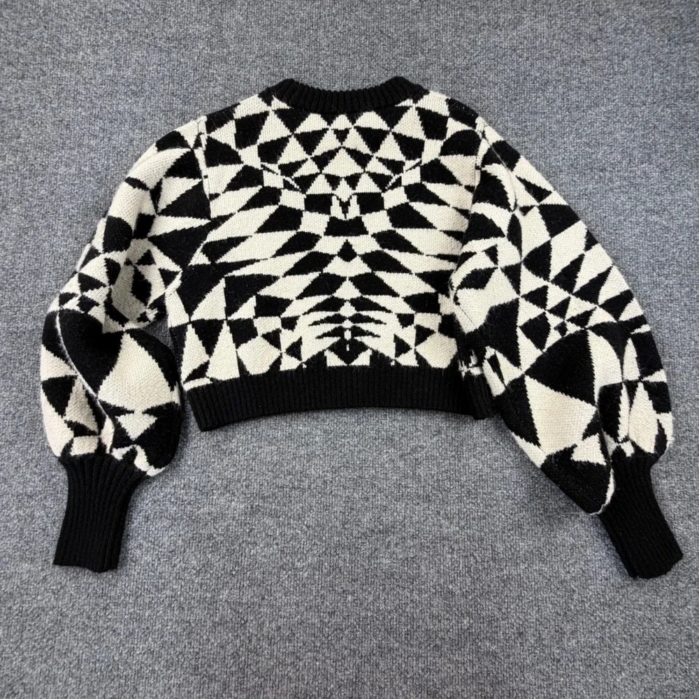 Farm Rio Black White Geometric Graphic Cropped Knit Sweater Womens Small
